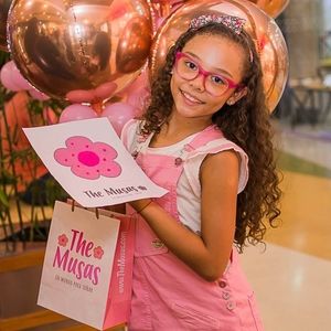 Meet your Posher, Beatriz elena